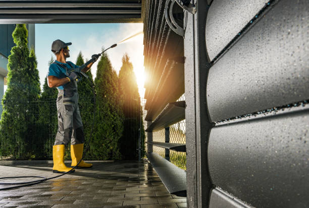 Best Residential Pressure Washing Services  in Darlington, WI
